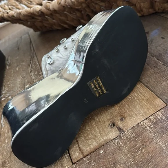 Delia’s Vintage Mirrored Metallic Platform Sandals -NIB Dustbags&Original Box - Picture 7 of 10